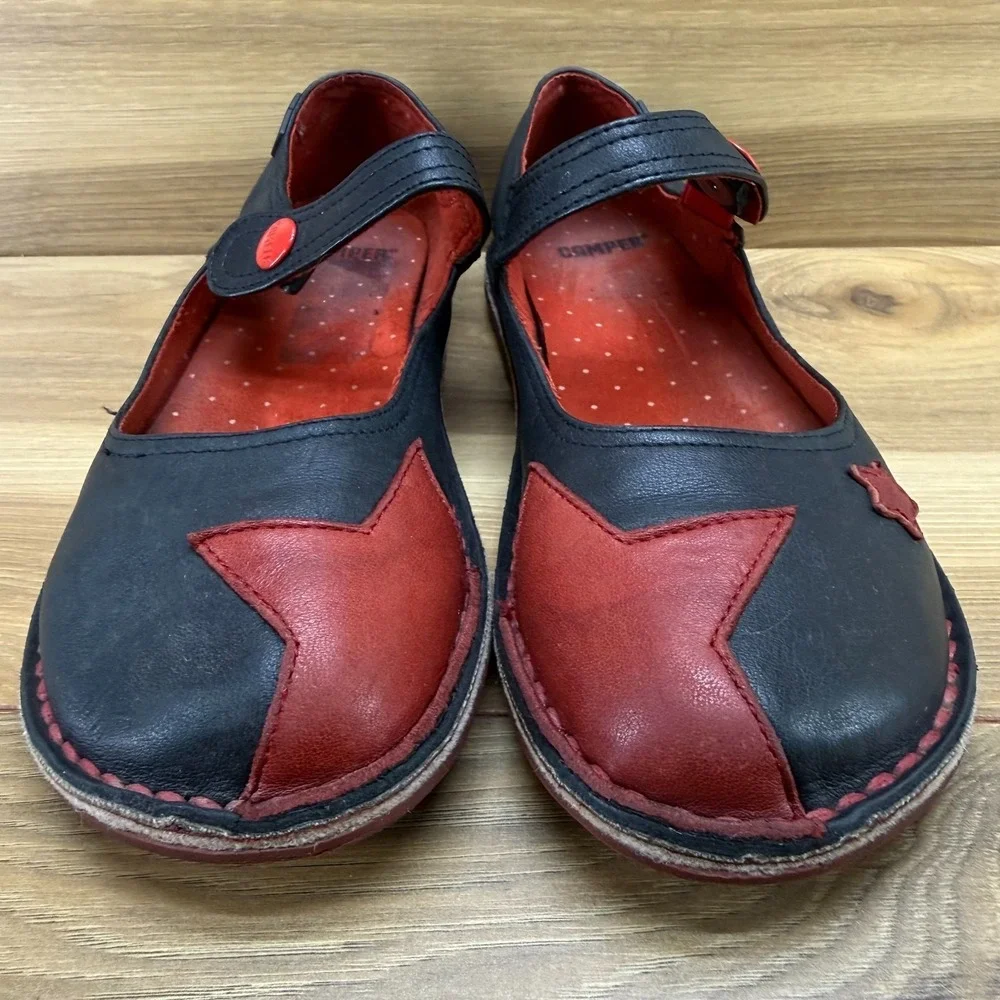 CAMPER Big Girls 3.5 EU 35 Mary Janes Star Black Leather Red Snap Button School